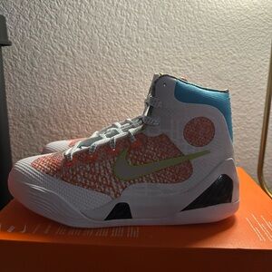 Nike Kobe 9 Elite Protro
What The (2025) (GS) 7Y- 8.5W